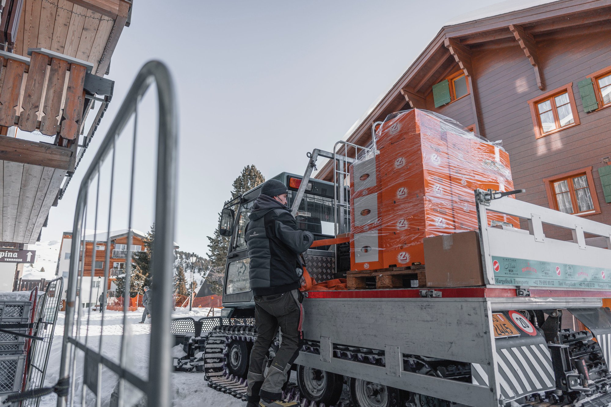 autofreies-skigebiet-margelisch-transporte-winter-bettmeralp-aletsch-arena-nico-brenner12