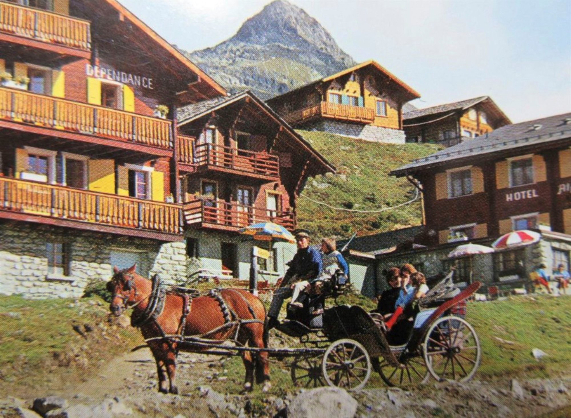nostalgie-autofreies-skigebiet-margelisch-transporte-sommer-bettmeralp-aletsch-arena-01
