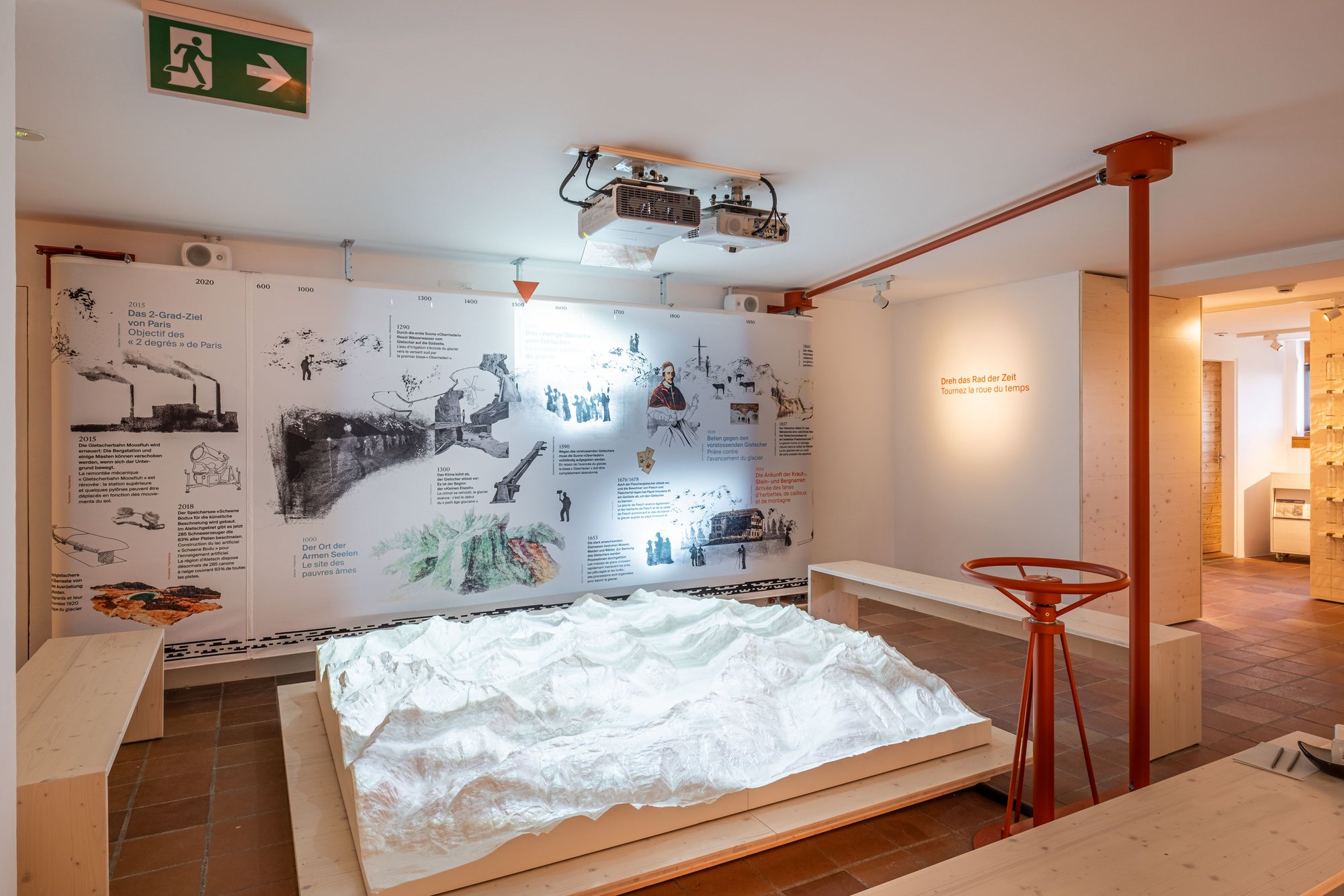 pro-natura-zentrum-villa-cassel-ausstellung-sommer-aletsch-arena(1)