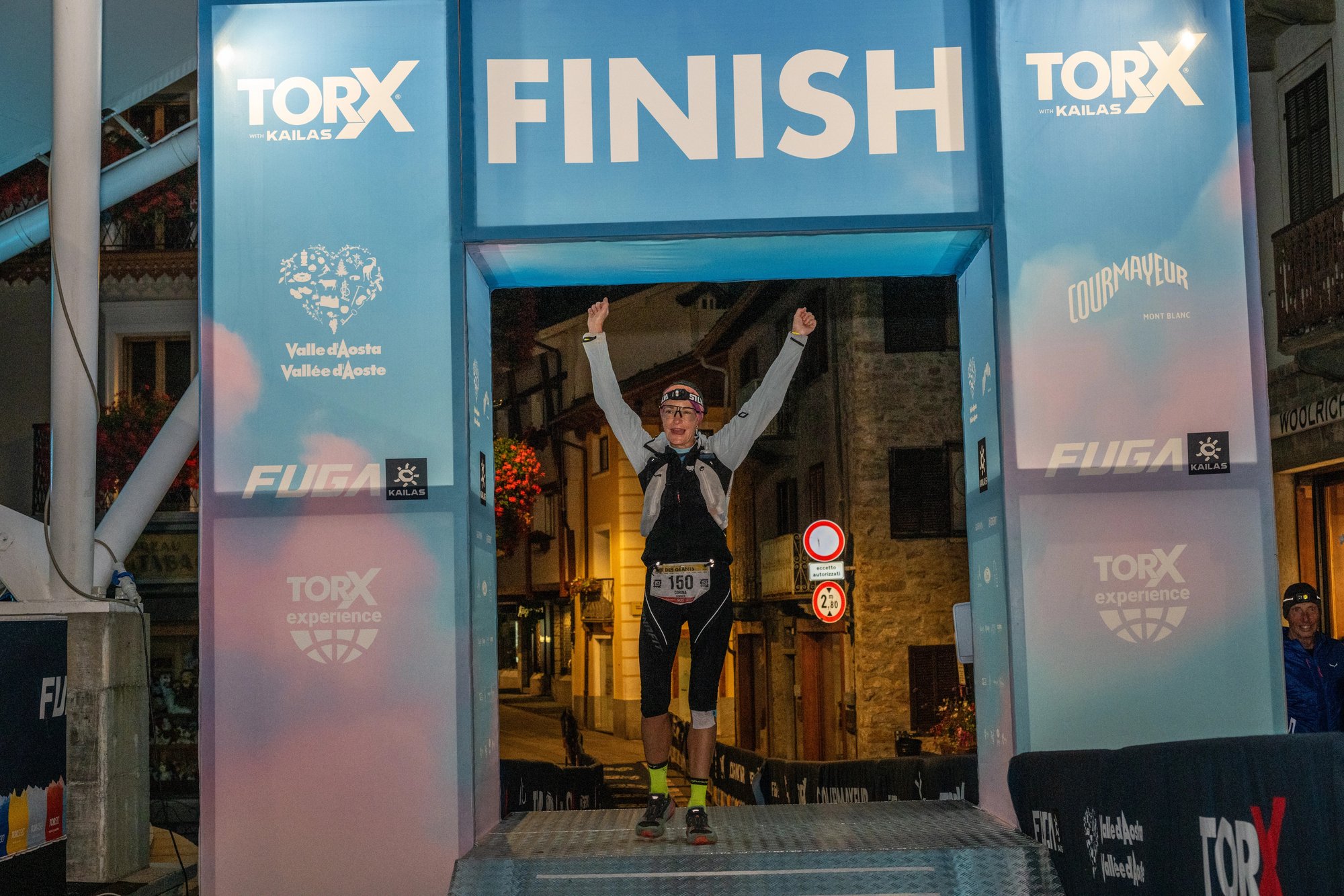 ultra-trailrunnerin-corina-sommer-tor-des-géants-sportograf-07