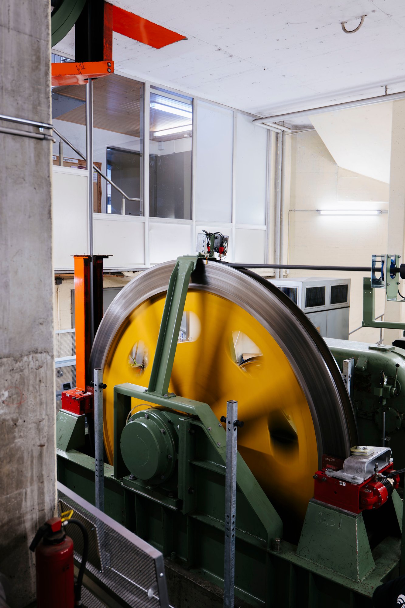 hinter-den-kulissen-aletsch-bahnen-aletsch-arena-daniel-berchtold-02