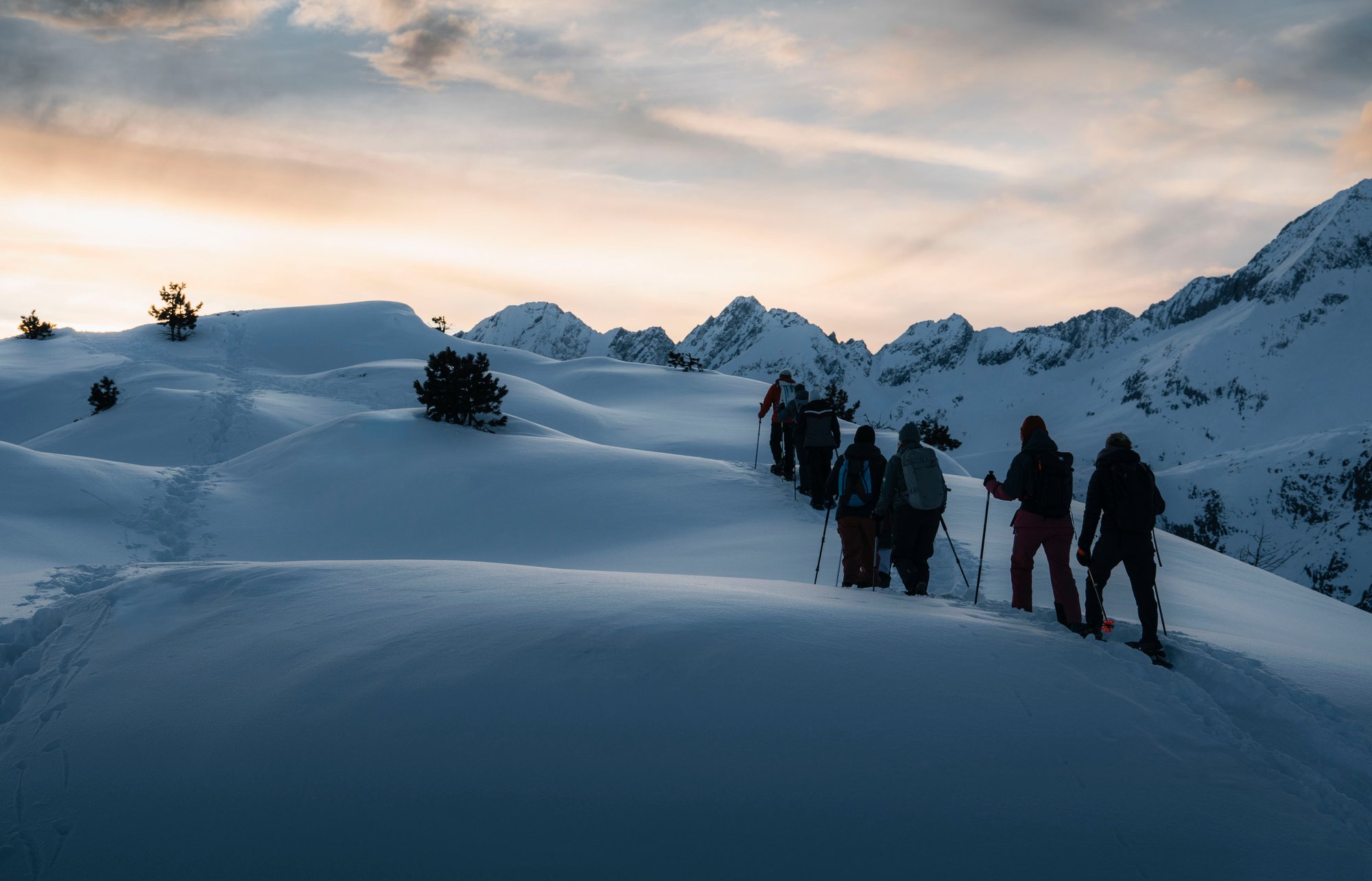 schneeschuh-gratzug-vollmond-riederalp-winter-aletsch-arena-nico-brenner-25