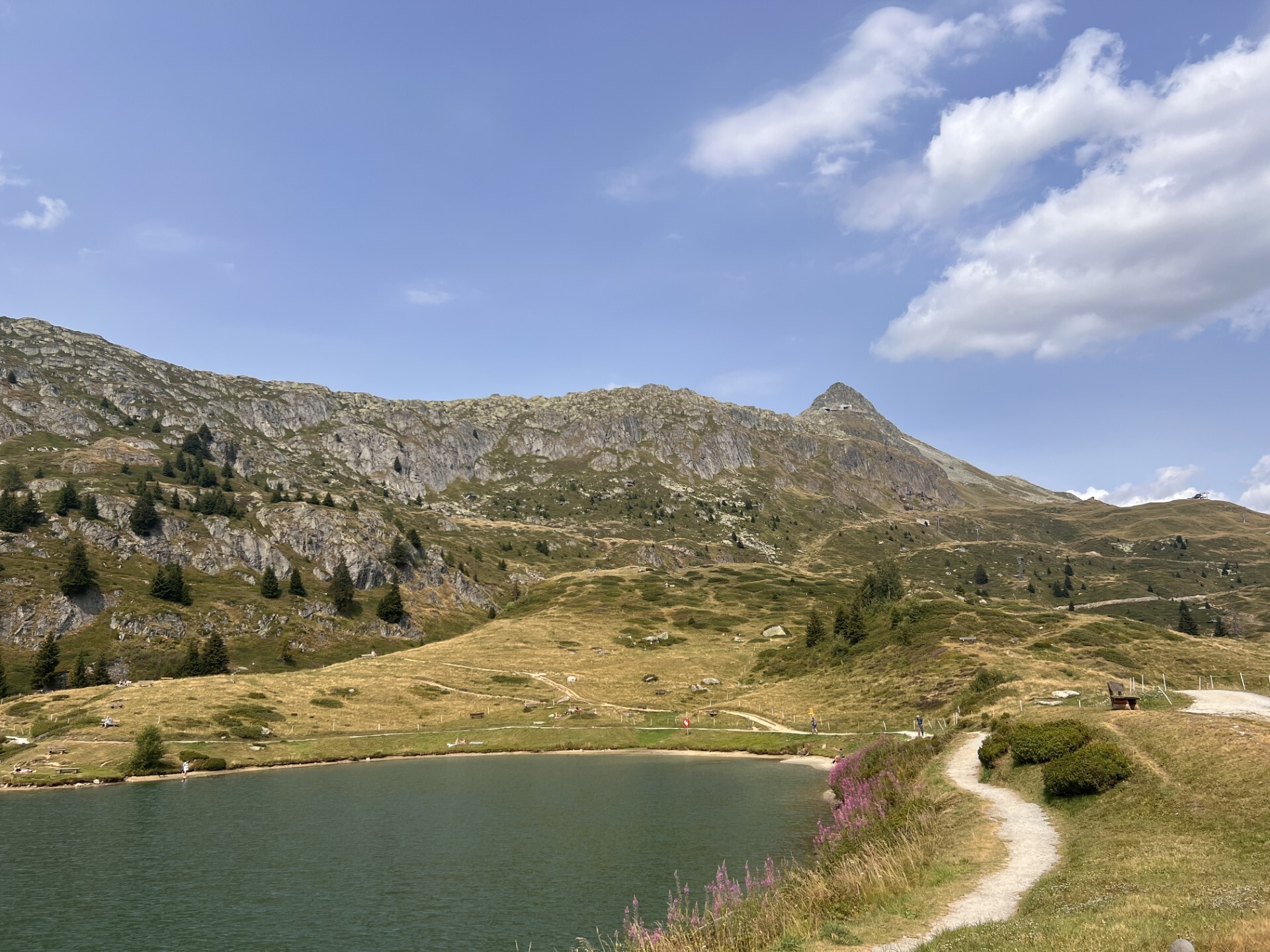 https://4981235.fs1.hubspotusercontent-eu1.net/hubfs/4981235/00-Blog-Gletschergefl%C3%BCster/bettmersee.jpg