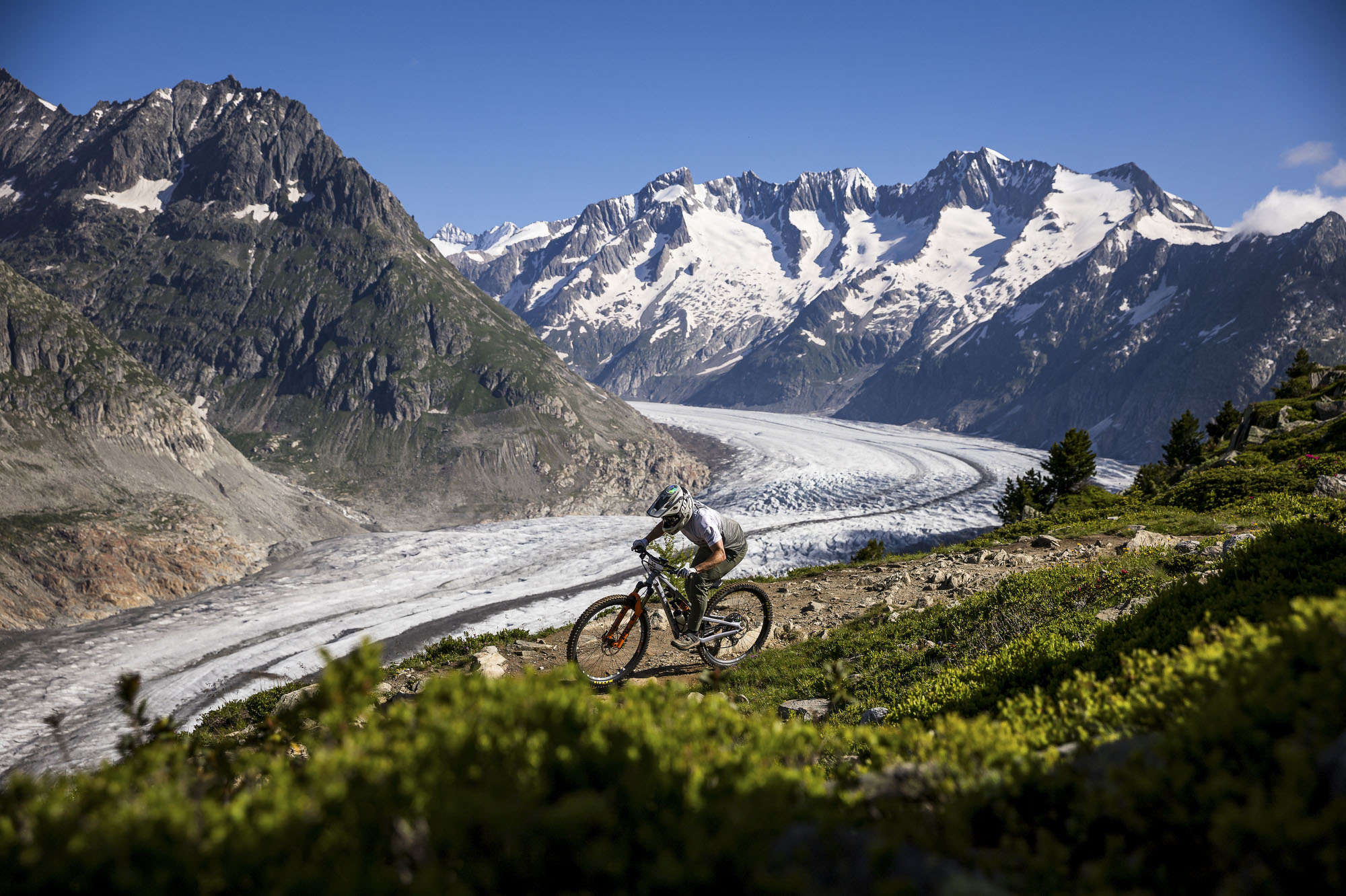 https://4981235.fs1.hubspotusercontent-eu1.net/hubfs/4981235/uci-enduro-world-cup-2024-aletsch-arena-bellwald-sommer-aletsch-enduro-boris-beyer-02.jpg
